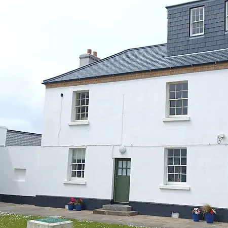 Semesterbostad Loop Head Lighthouse Attendant's Kilbaha